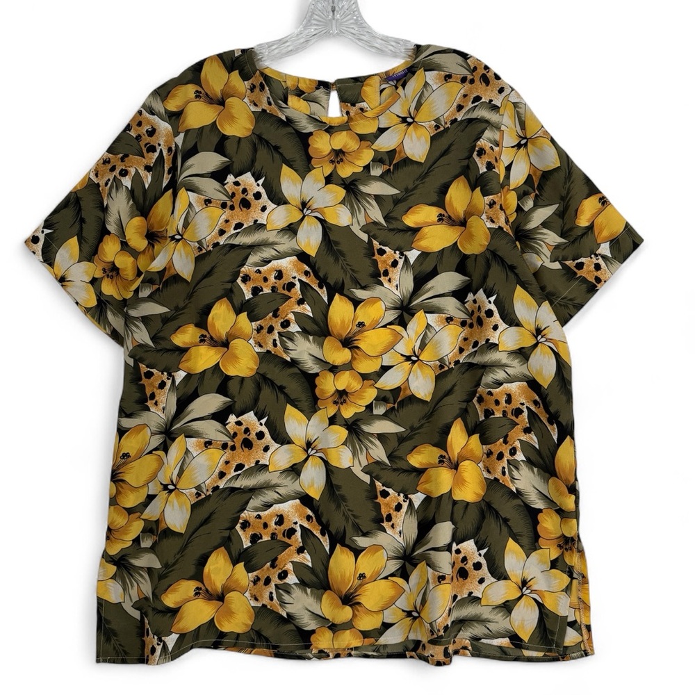 Resource Womens Size 3XL Floral Top Blouse Short Sleeve Woven Round Neck